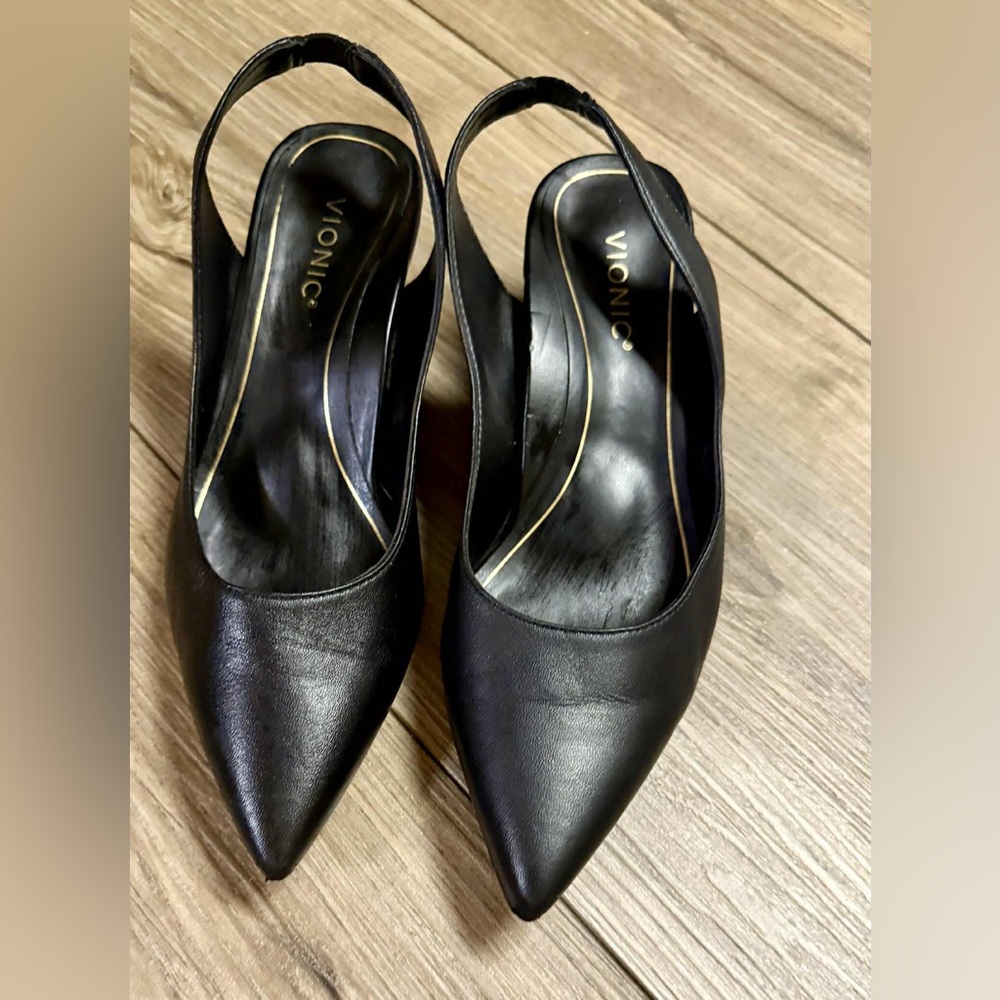 Vionic Black Pointed Toe Slingback Heels - image 1
